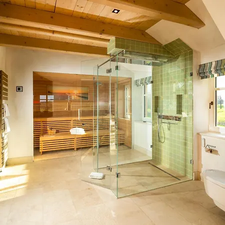 Ferienhaus Luxus-landhaus Oeverdiek *